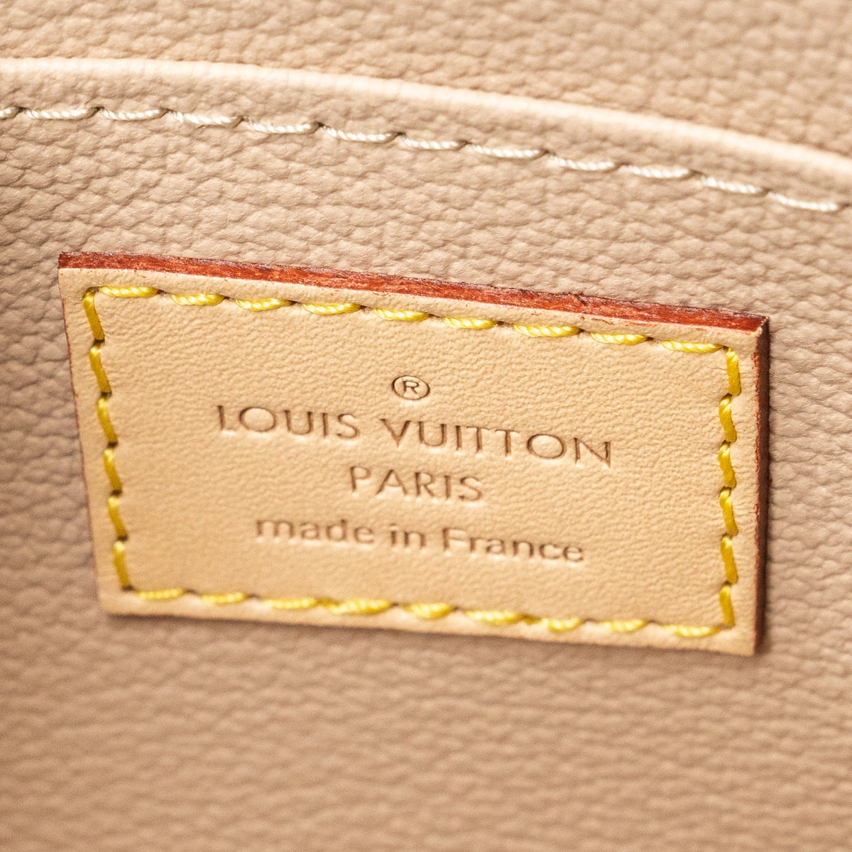 LOUIS VUITTON COSMETIC POUCH MONOGRAM CANVAS GHW (NEW VERSION)