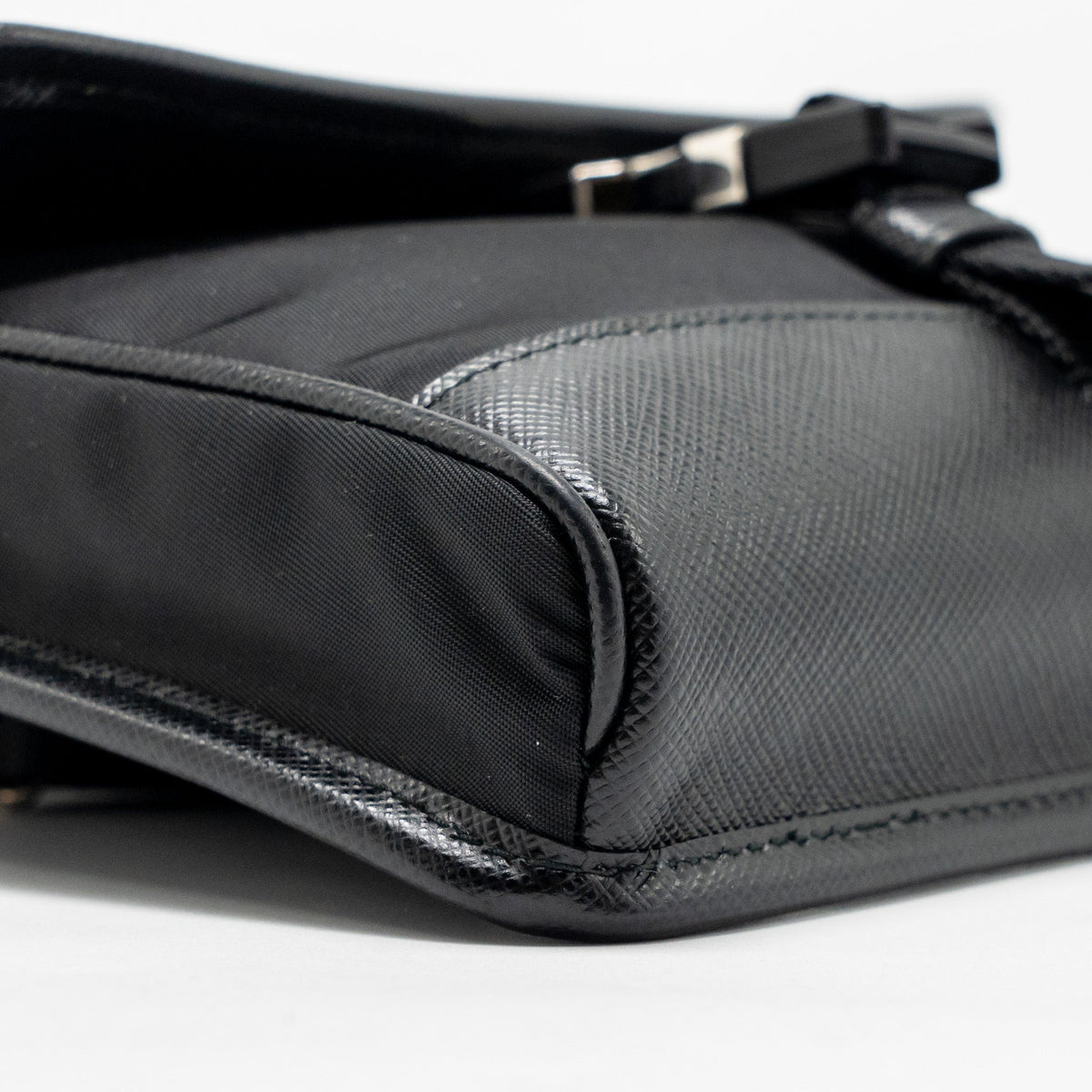 PRADA TRIMMED SAFFIANO PHONE CASE RE-NYLON BLACK SHW