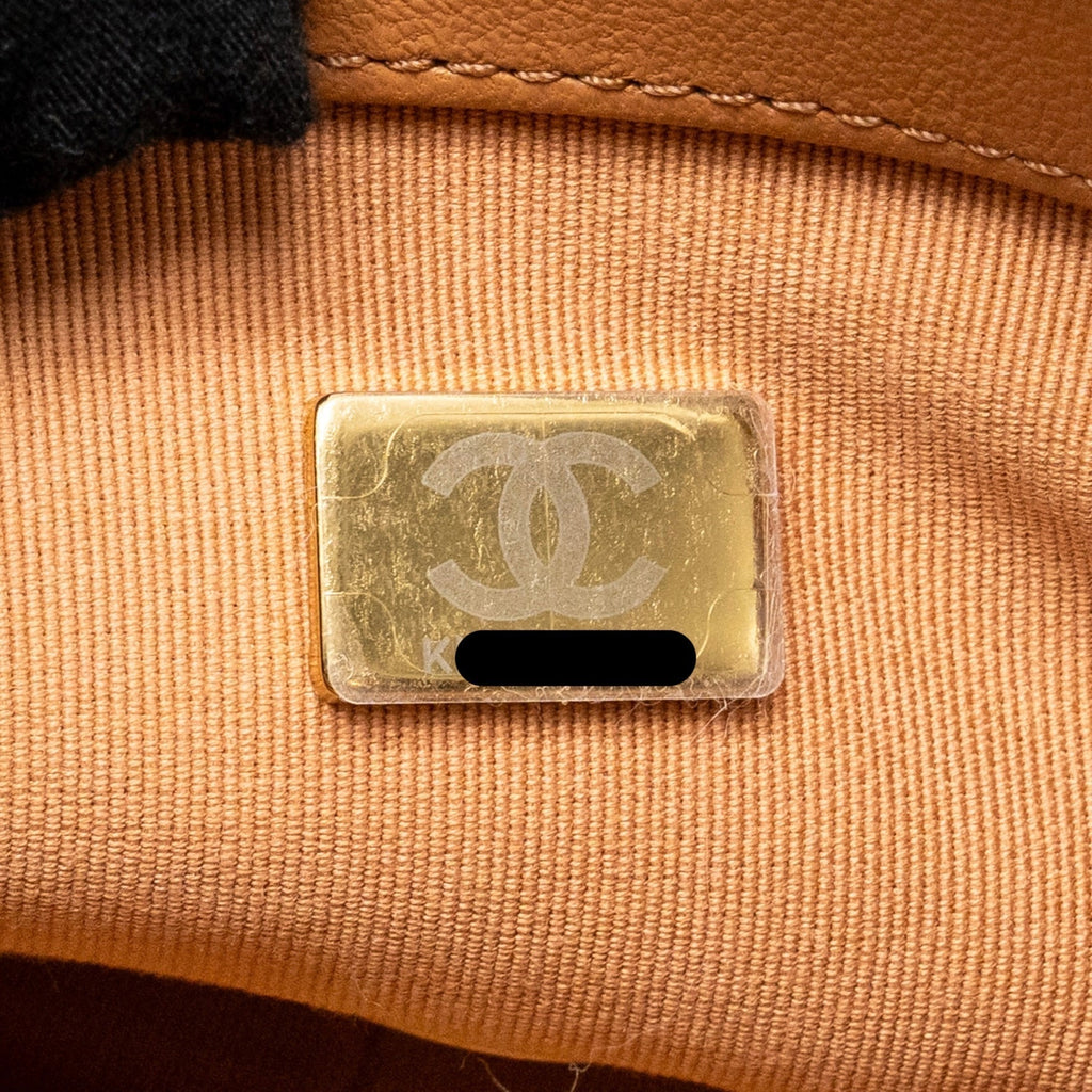 CHANEL SMALL 19 BAG LAMBSKIN CARAMEL MULTICOLOURED HARDWARE (MICROCHIP)