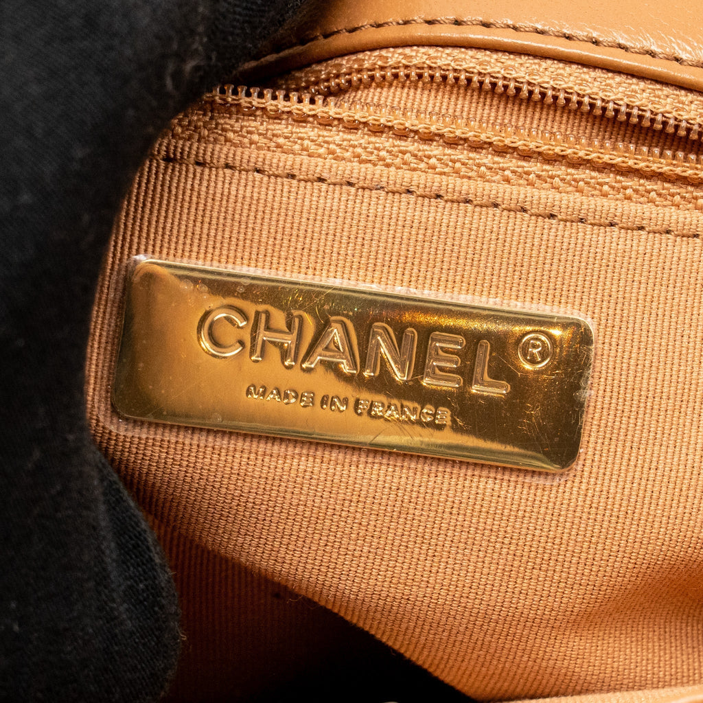 CHANEL SMALL 19 BAG LAMBSKIN CARAMEL MULTICOLOURED HARDWARE (MICROCHIP)