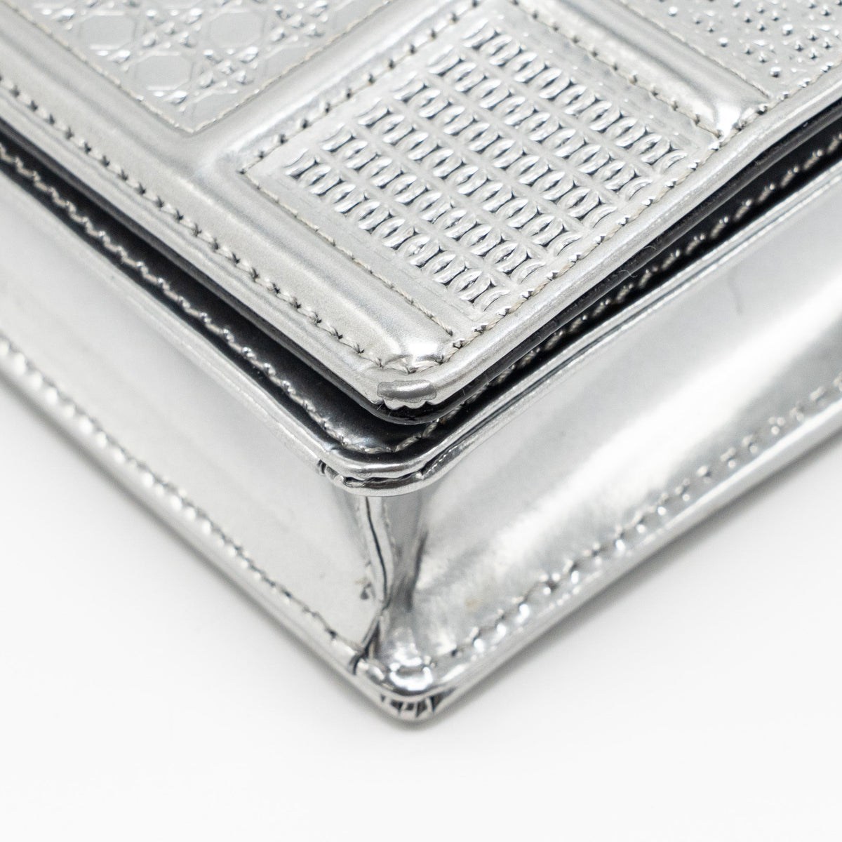DIOR DIORAMA WALLET ON CHAIN CALFSKIN SILVER SHW