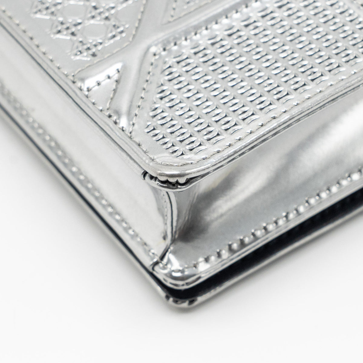 DIOR DIORAMA WALLET ON CHAIN CALFSKIN SILVER SHW