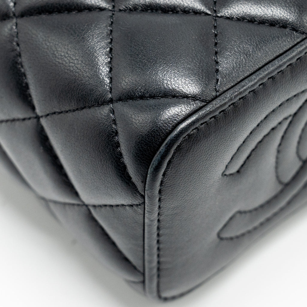 CHANEL TOP HANDLE MINI VANITY CASE WITH CHAIN LAMBSKIN BLACK GHW (MICROCHIP)