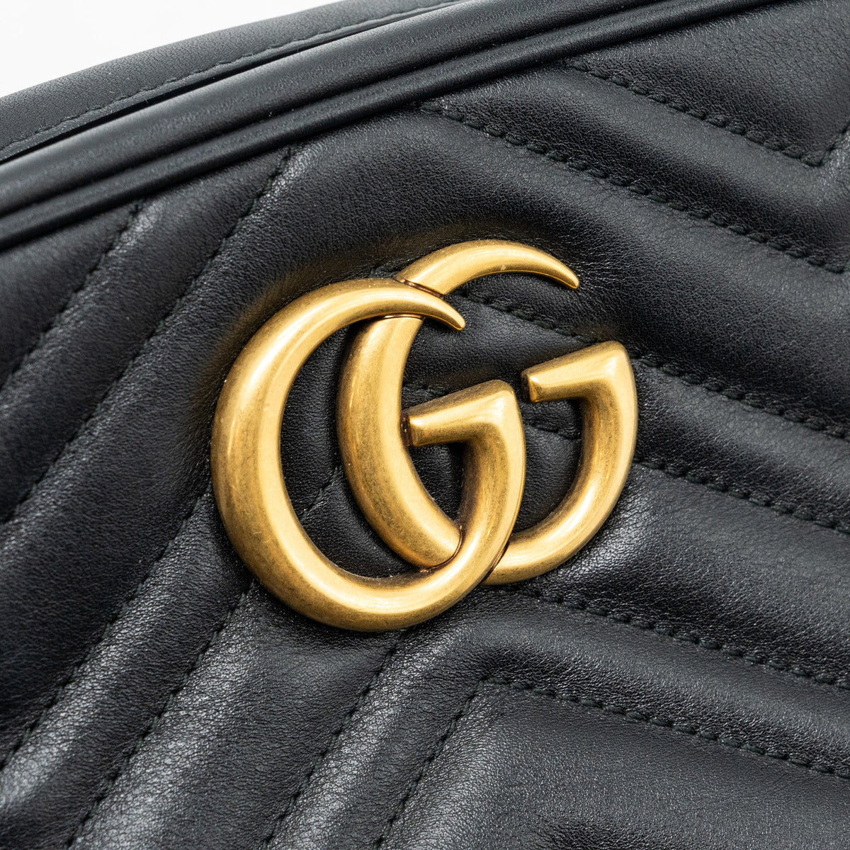 GUCCI GG MARMONT MATELASSE CAMERA SHOULDER BAG LEATHER BLACK GHW