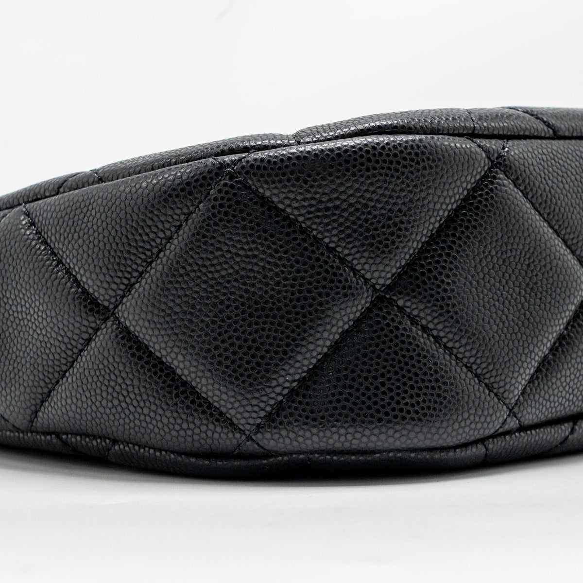 Chanel quilted hobo shoulder bag caviar black GHW (microchip)