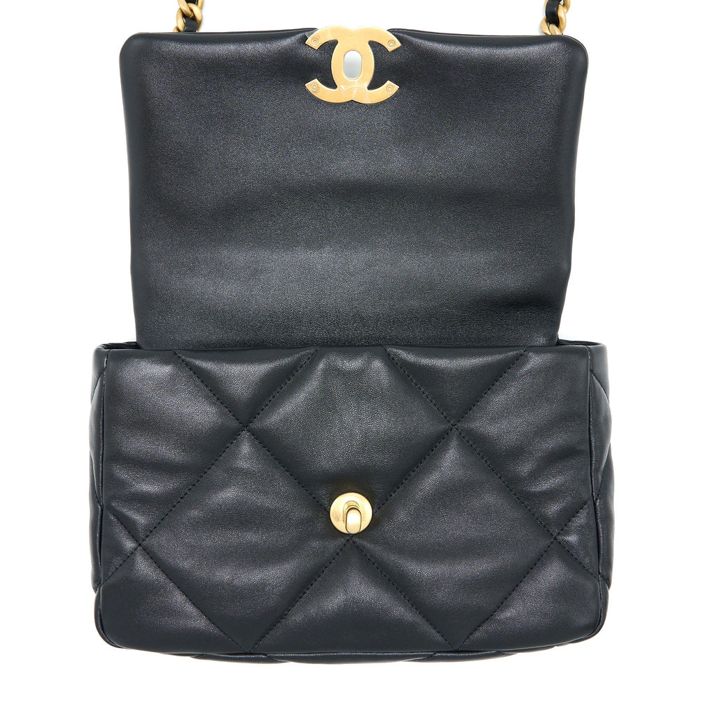 CHANEL SMALL 19 BAG LAMBSKIN BLACK MULTICOLOUR HARDWARE (MICROCHIP)