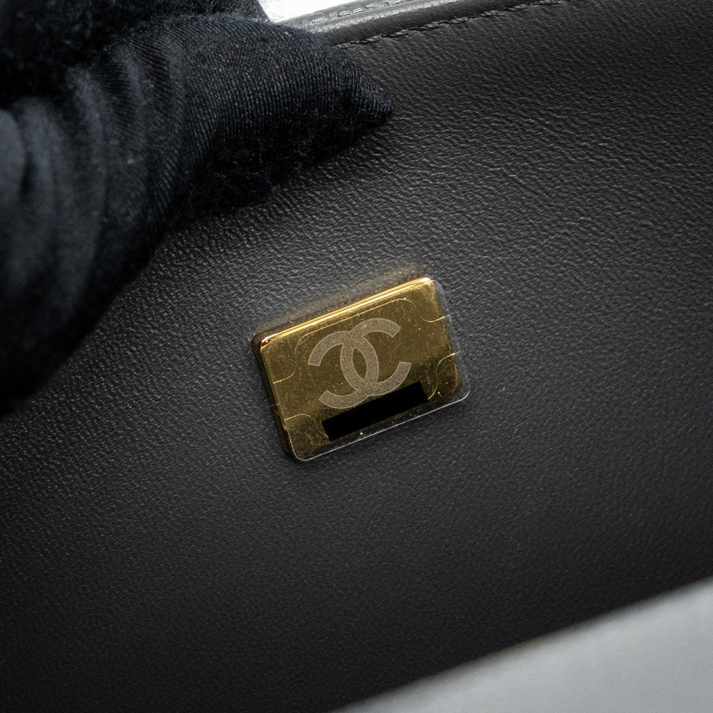 CHANEL SMALL BOY BAG CAVIAR GREY LGHW (MICROCHIP)