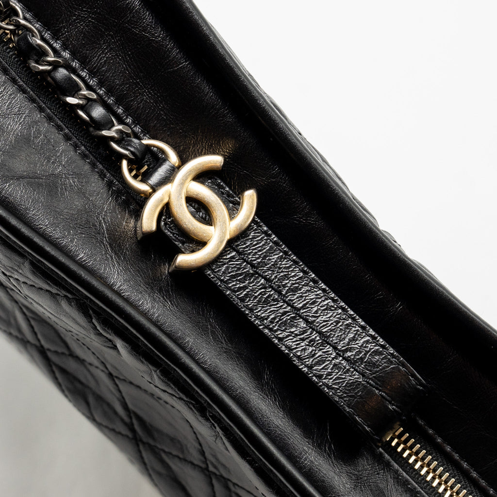 CHANEL GABRIELLE HOBO BAG AGED CALFSKIN BLACK MULTICOLOUR HARDWARE