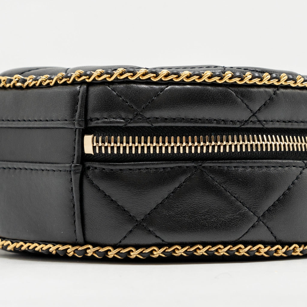 CHANEL ROUND VANITY WITH CHAIN LAMBSKIN BLACK GHW (MICROCHIP)