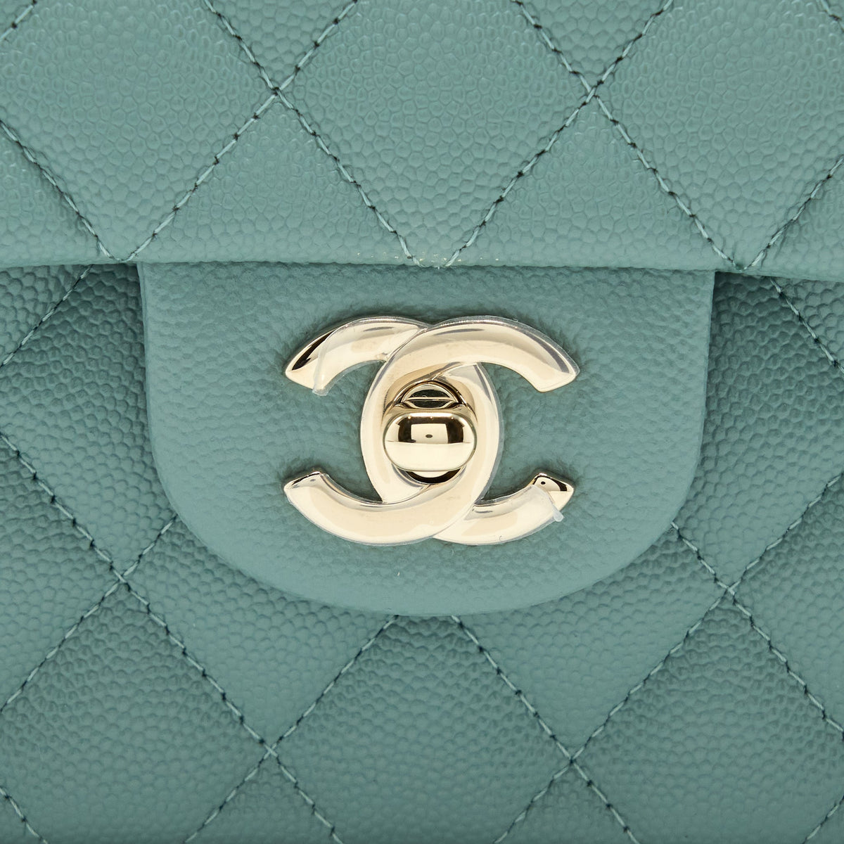 CHANEL 22C SMALL CLASSIC DOUBLE FLAP BAG CAVIAR NG124 GREYISH GREEN LGHW (MICROCHIP)
