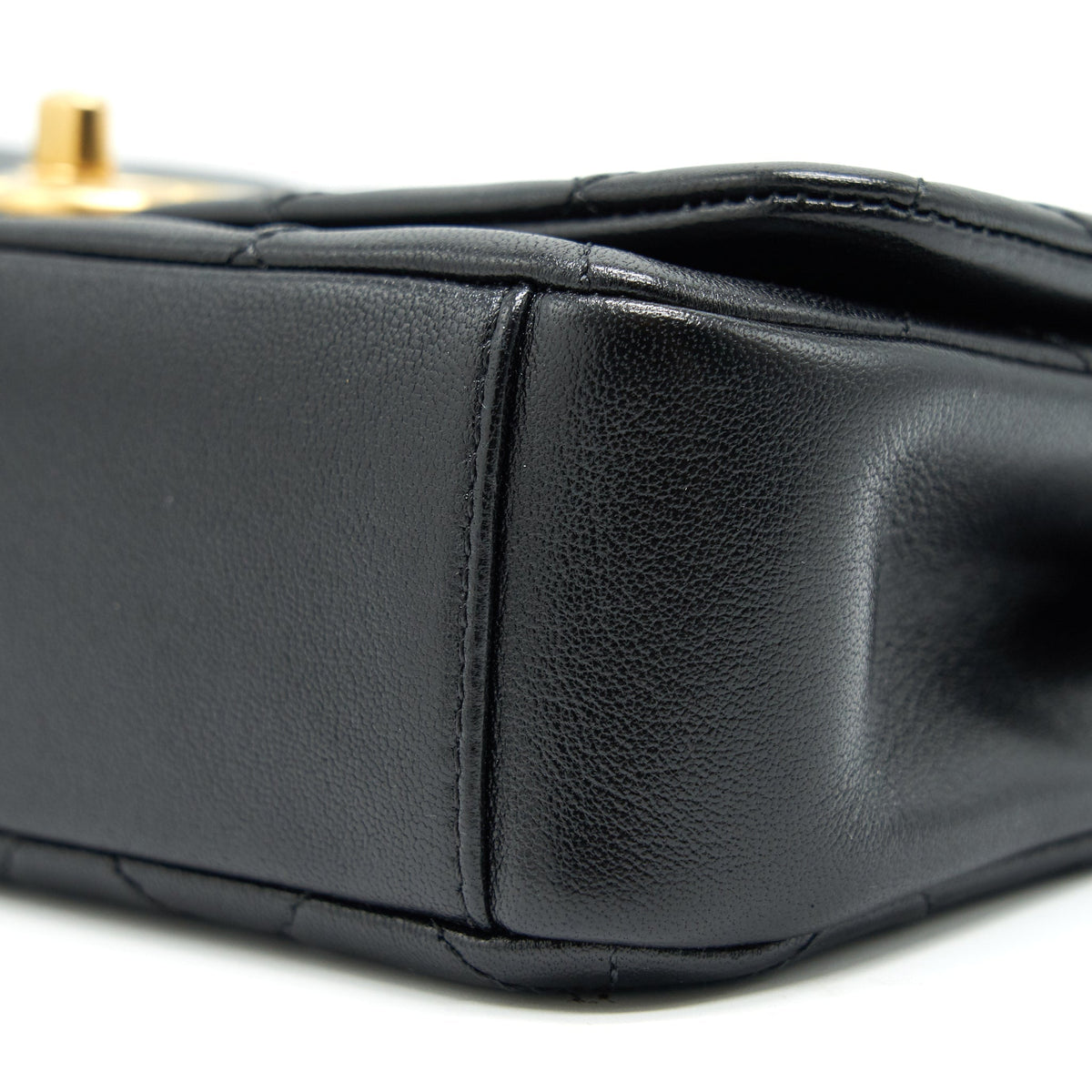 CHANEL SHINY LAMBSKIN FLAP BAG BLACK GHW
