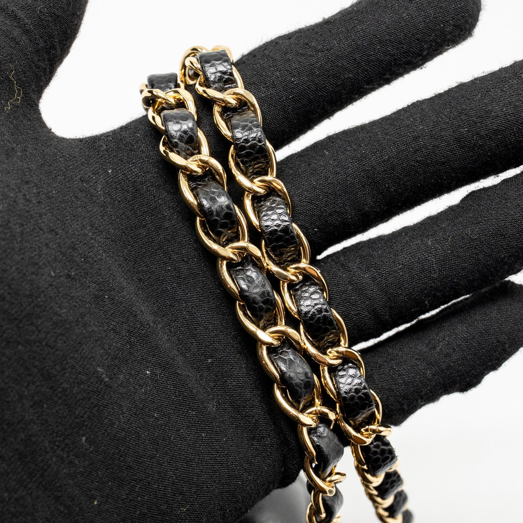 CHANEL MEDIUM CLASSIC DOUBLE FLAP BAG CAVIAR BLACK LGHW