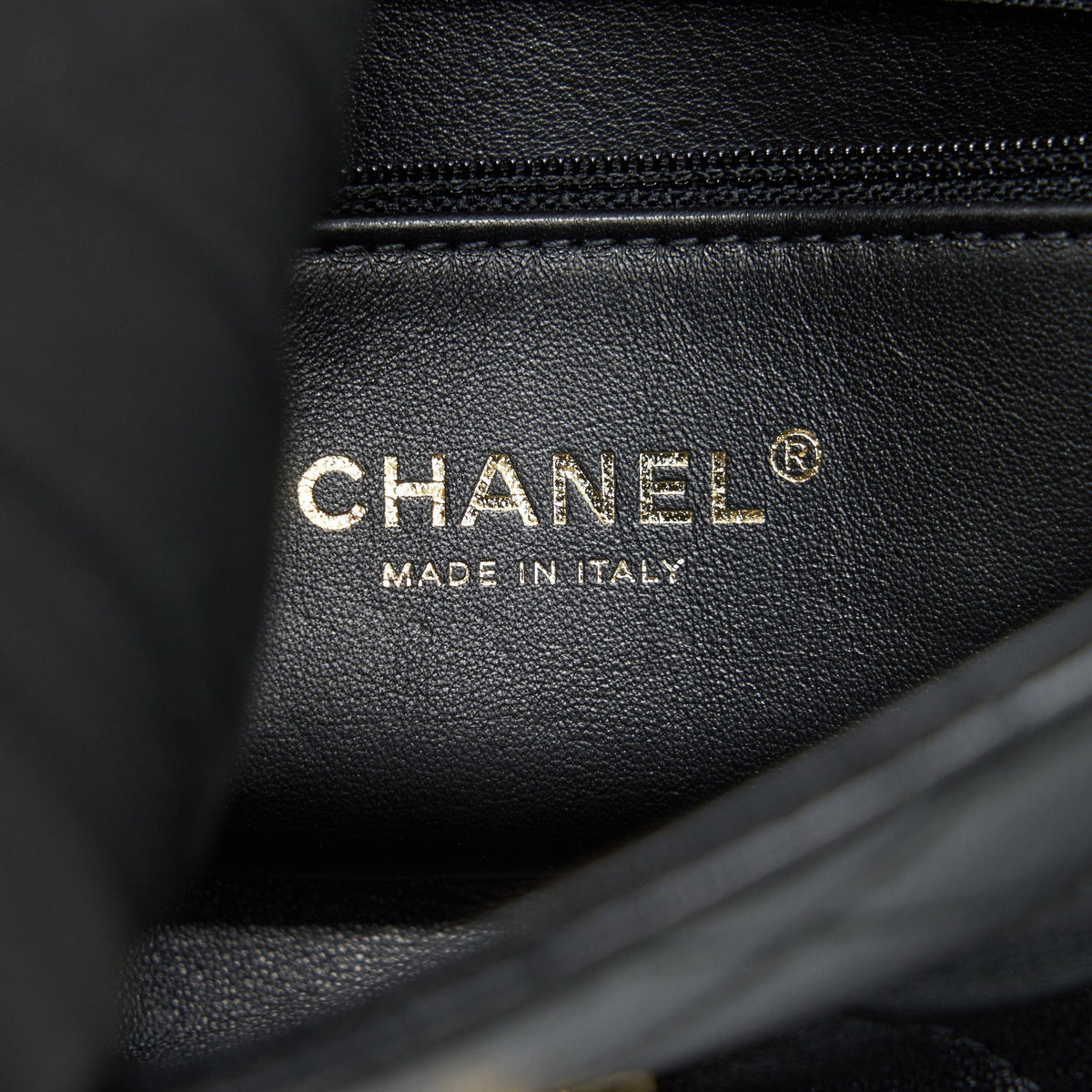 CHANEL SHINY LAMBSKIN FLAP BAG BLACK GHW