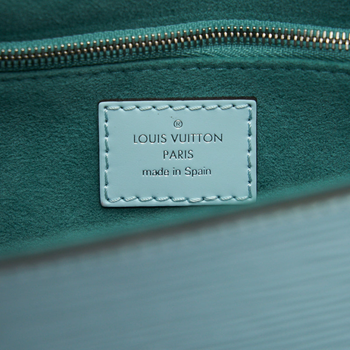 LOUIS VUITTON TOP HANDLE FLAP BAG EPI LIGHT BLUE SHW