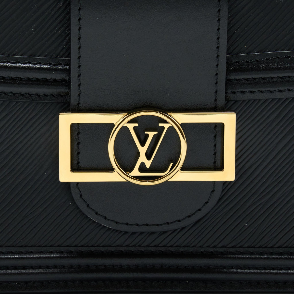 LOUIS VUITTON DAUPHINE MM EPI BLACK GHW