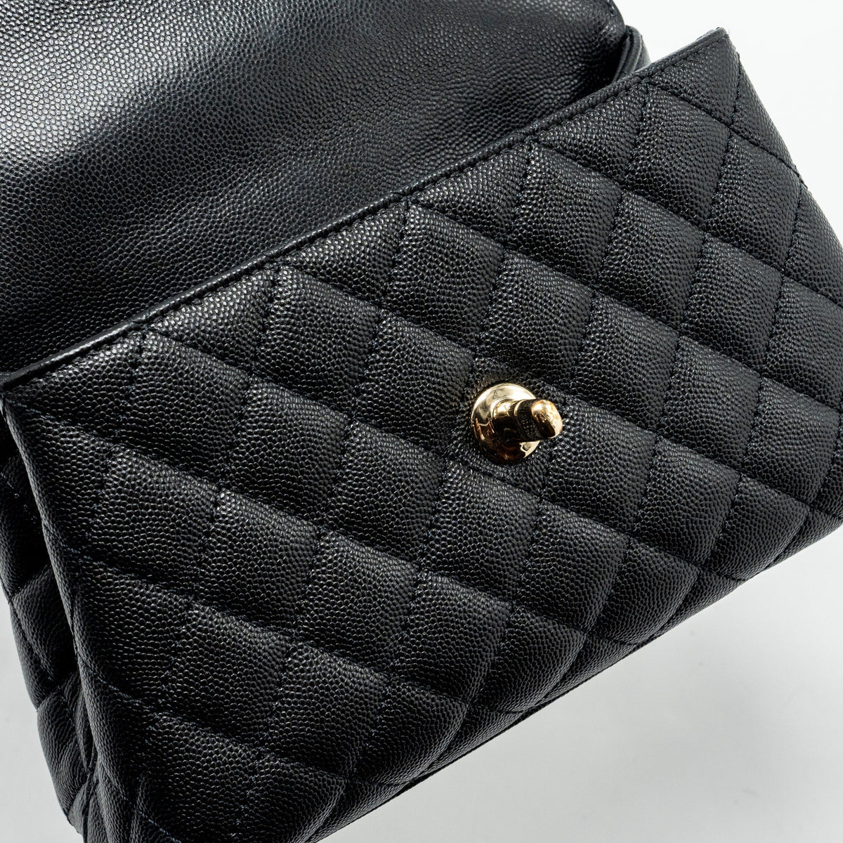 CHANEL SMALL COCO HANDLE CAVIAR BLACK LGHW (MICROCHIP)