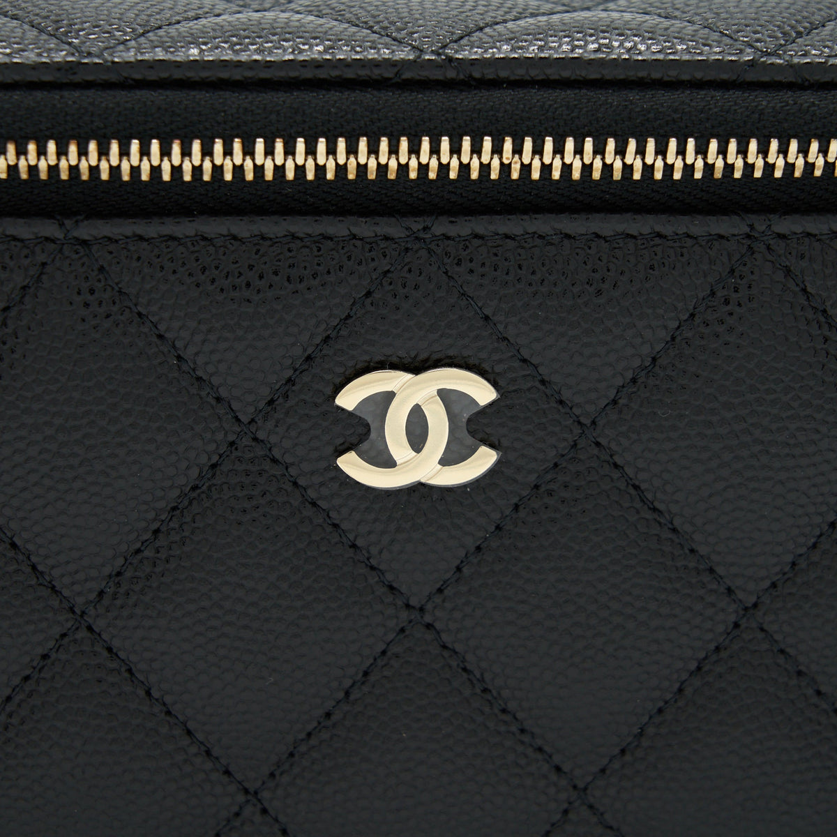 CHANEL 22S LONG VANITY WITH CHAIN CAVIAR BLACK LGHW