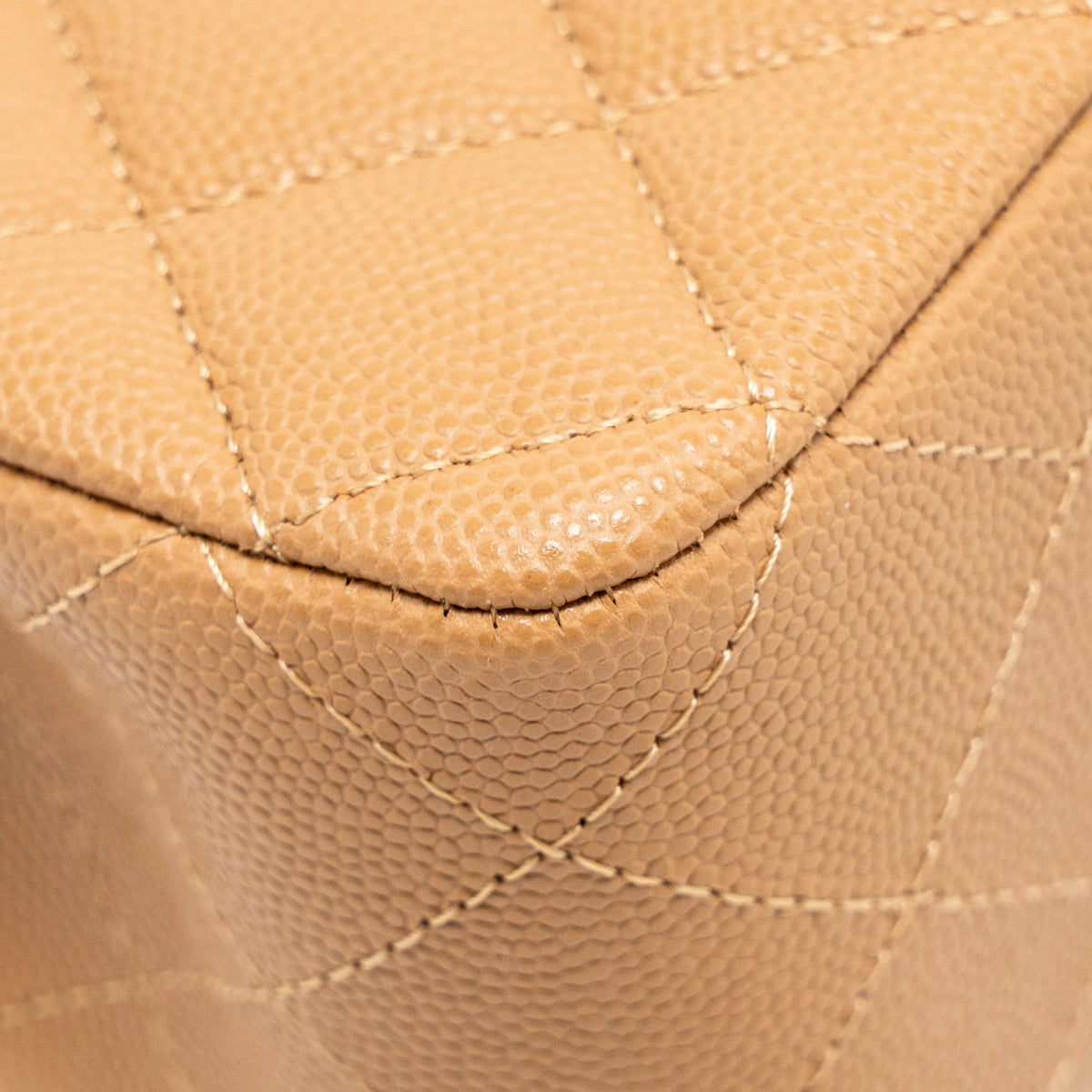 CHANEL MEDIUM CLASSIC DOUBLE FLAP BAG CAVIAR CARAMEL LGHW(MICROCHIP)