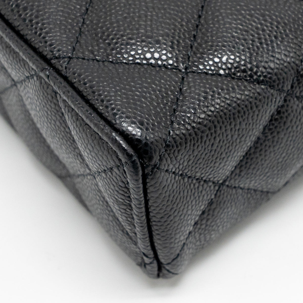 CHANEL 25P CC TOP HANDLE VANITY BAG CAVIAR BLACK LGHW (MICROCHIP)