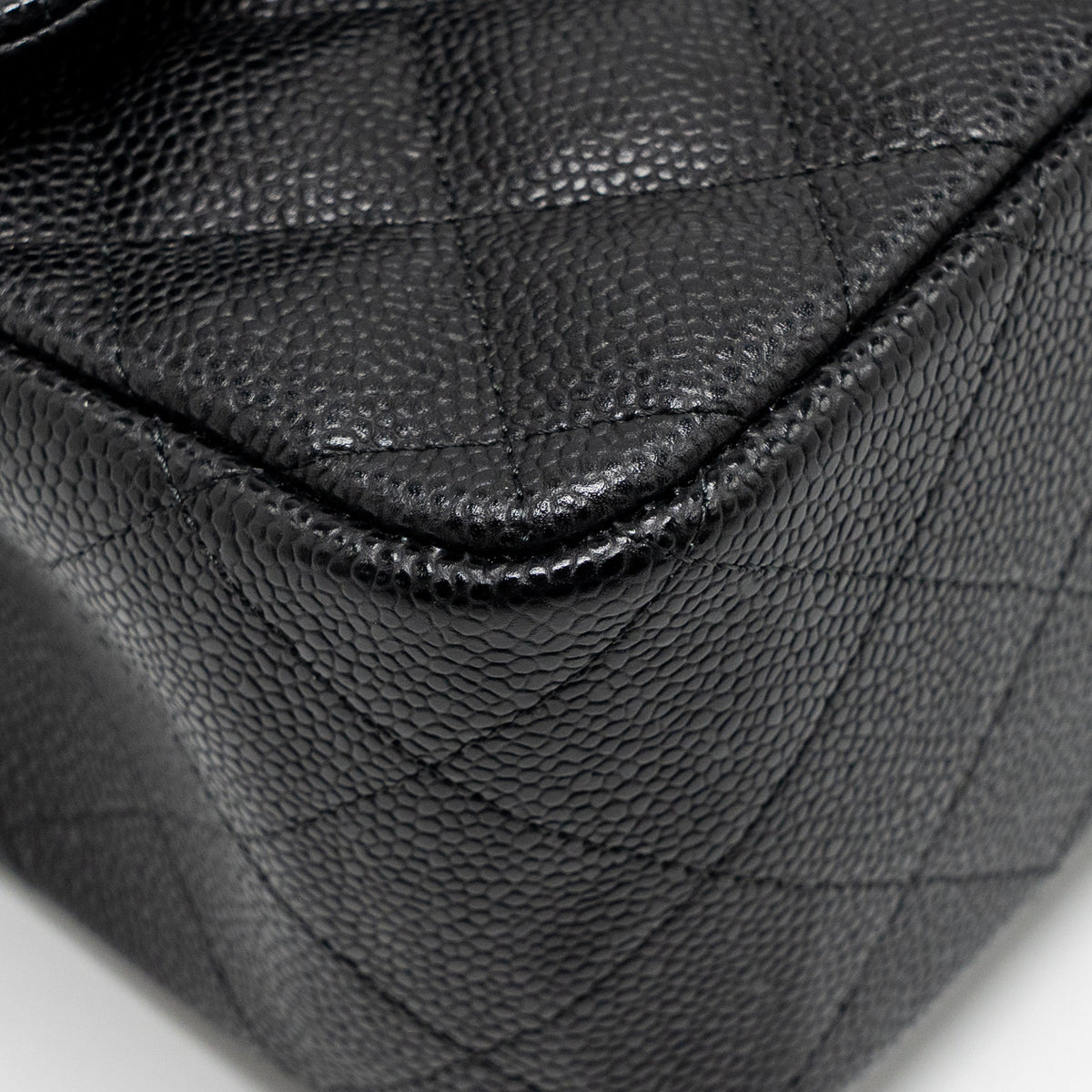 CHANEL JUMBO CLASSIC DOUBLE FLAP BAG CAVIAR BLACK GHW