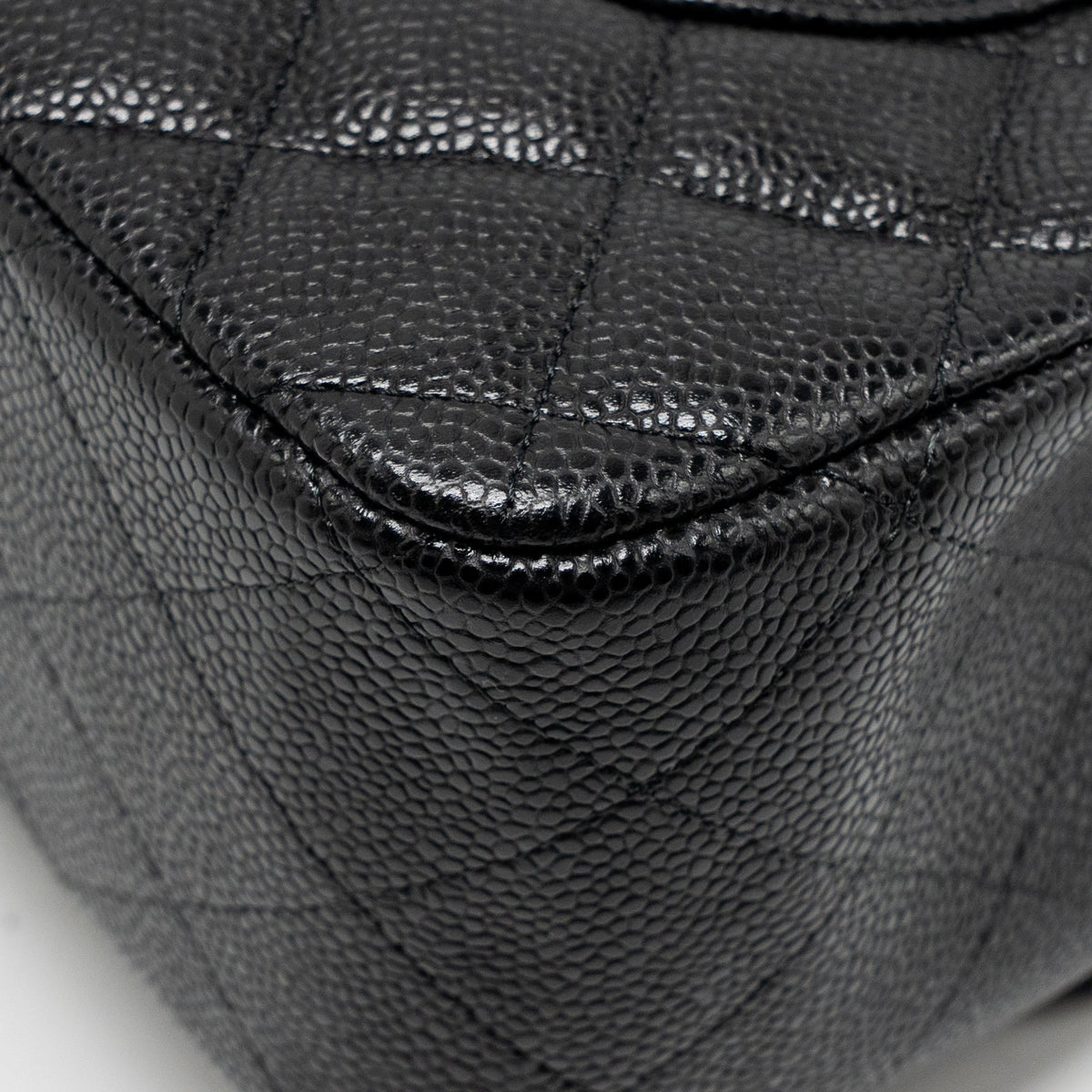 CHANEL JUMBO CLASSIC DOUBLE FLAP BAG CAVIAR BLACK GHW