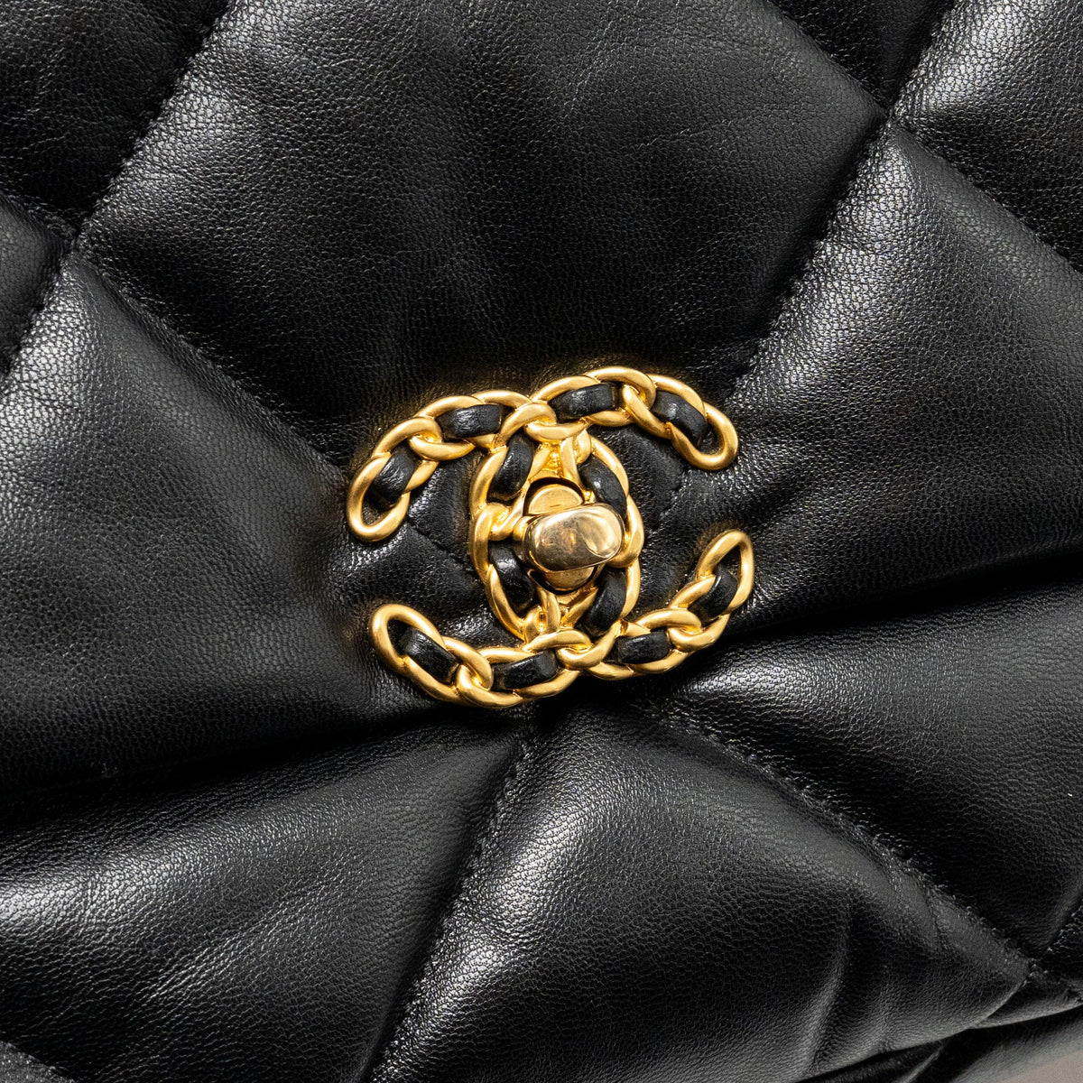 Chanel Medium 19 bag goatskin black multicolor hardware