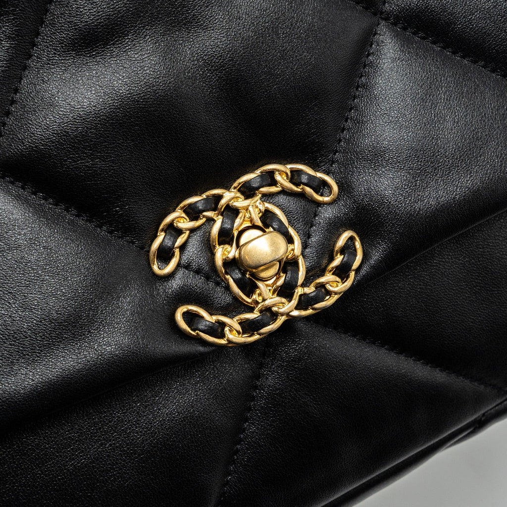 CHANEL SMALL 19 BAG LAMBSKIN BLACK MULTICOLOUR HARDWARE (MICROCHIP)