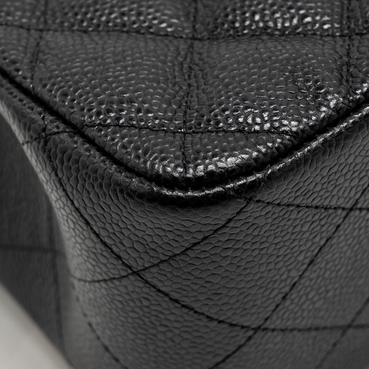 CHANEL JUMBO CLASSIC DOUBLE FLAP BAG CAVIAR BLACK GHW