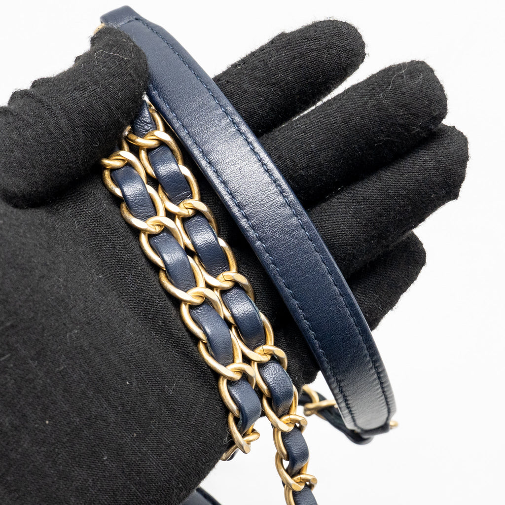 Chanel Medium CC Filigree Vanity Case Caviar Navy GHW
