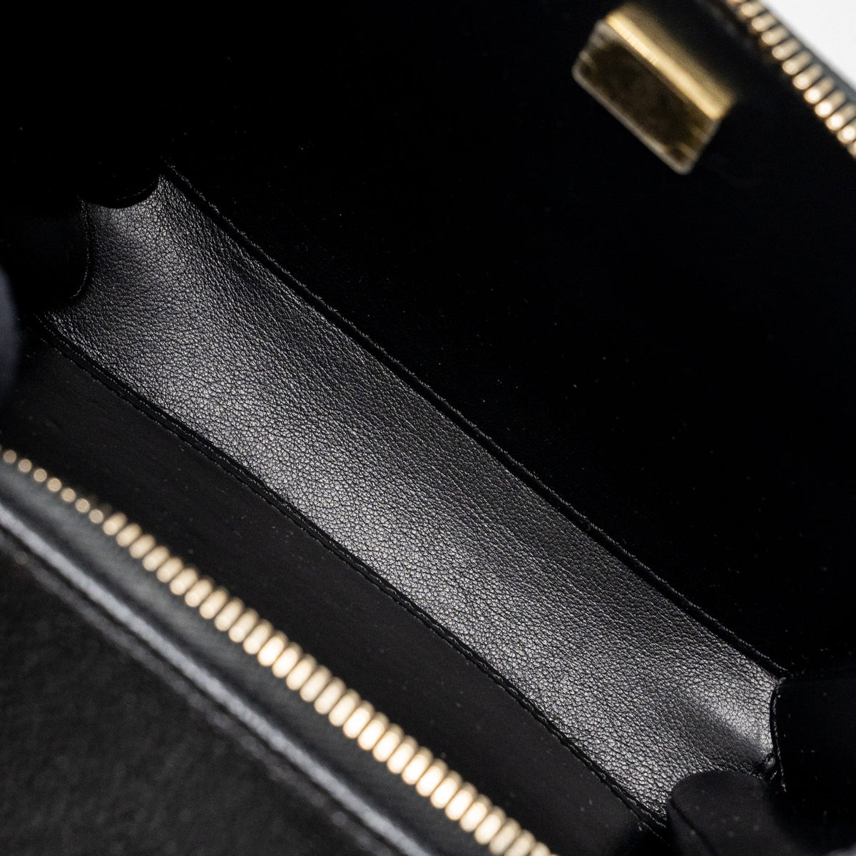 CHANEL LETTER TOP HANDLE SMALL VANITY CASE CAVIAR BLACK BRUSHED GHW(MICROCHIP)