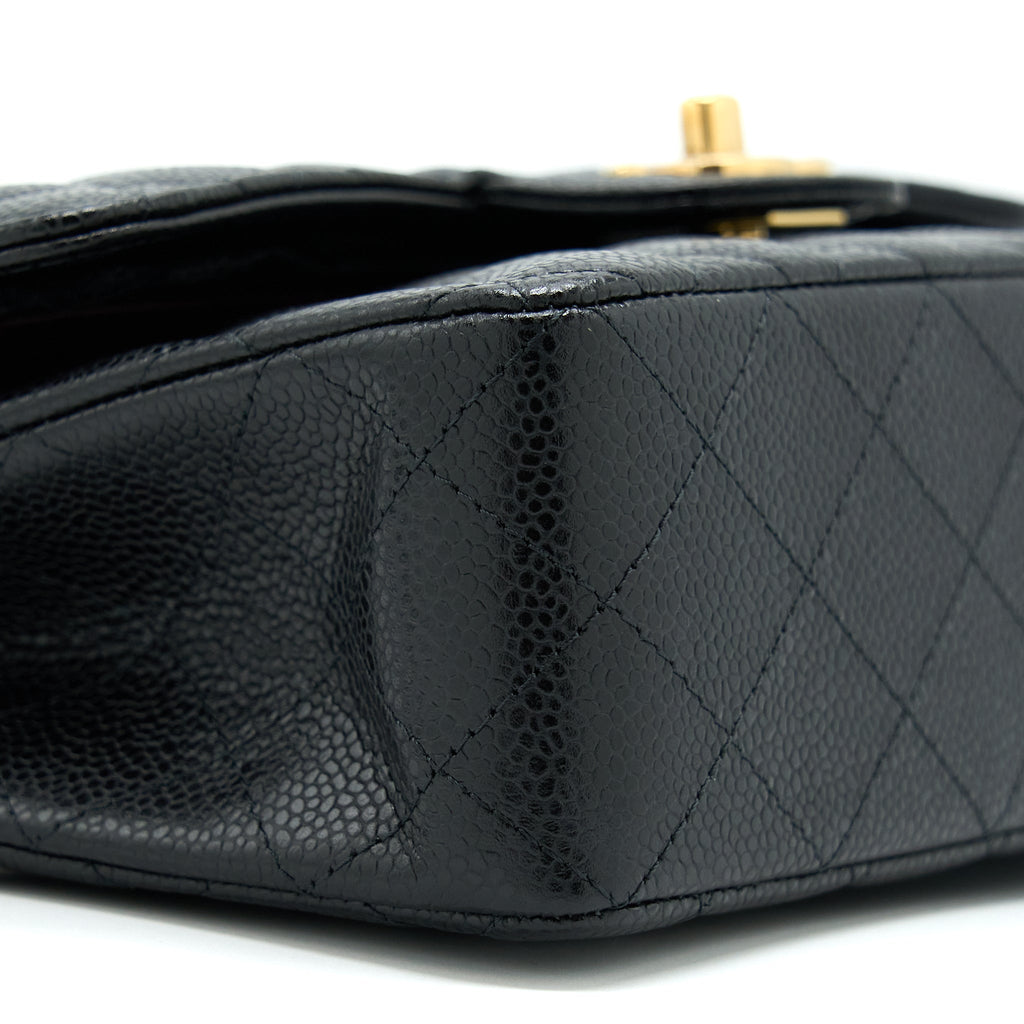 CHANEL SMALL CLASSIC DOUBLE FLAP CAVIAR BLACK GHW (MICROCHIP)