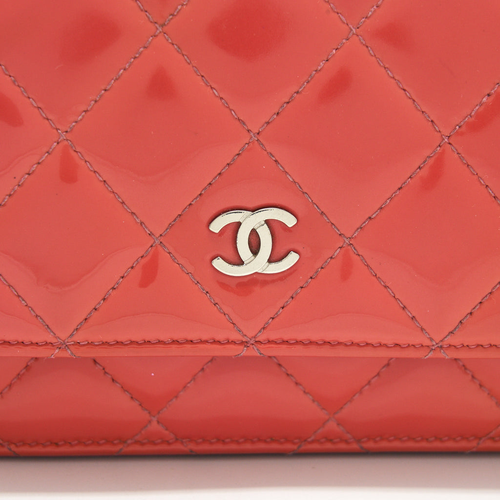 CHANEL WALLET ON CHAINS RED PATENT SHW