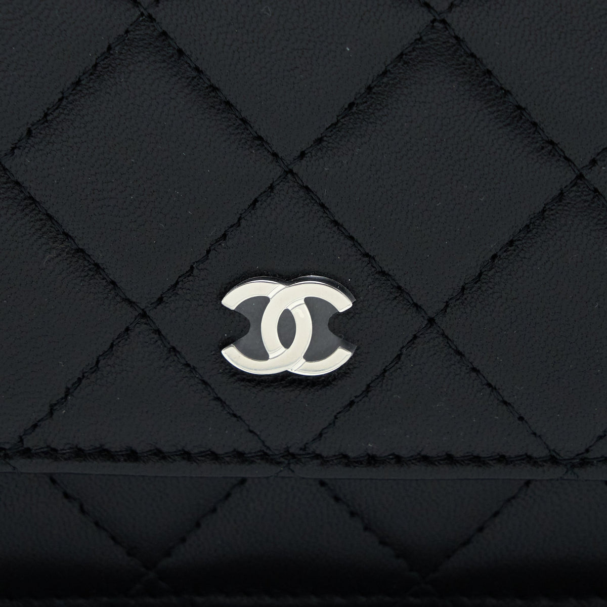 CHANEL CLASSIC WALLET ON CHAIN LAMBSKIN BLACK SHW (MICROCHIP)
