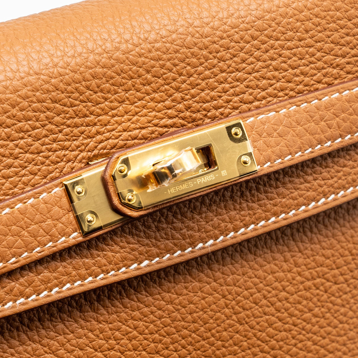 HERMES Kelly 25 Togo Gold GHW