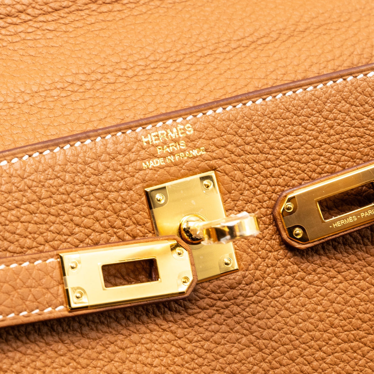 HERMES Kelly 25 Togo Gold GHW