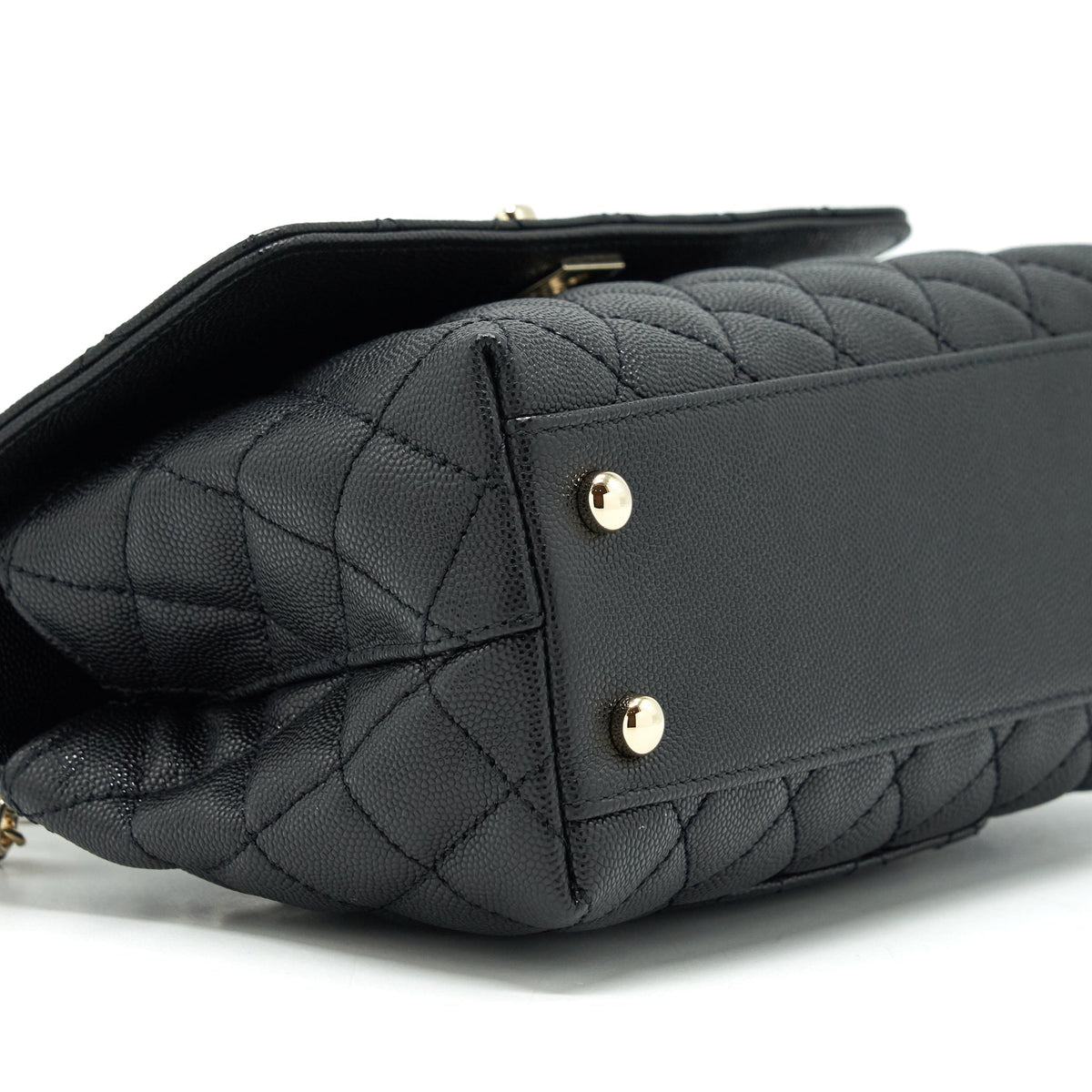 CHANEL 22P SMALL COCO HANDLE CAVIAR BLACK LGHW (MICROCHIP)