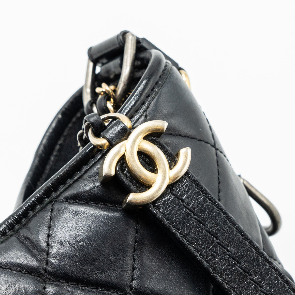 CHANEL MEDIUM GABRIELLE HOBO BAG AGED CALFSKIN BLACK MULTICOLOUR HARDWARE