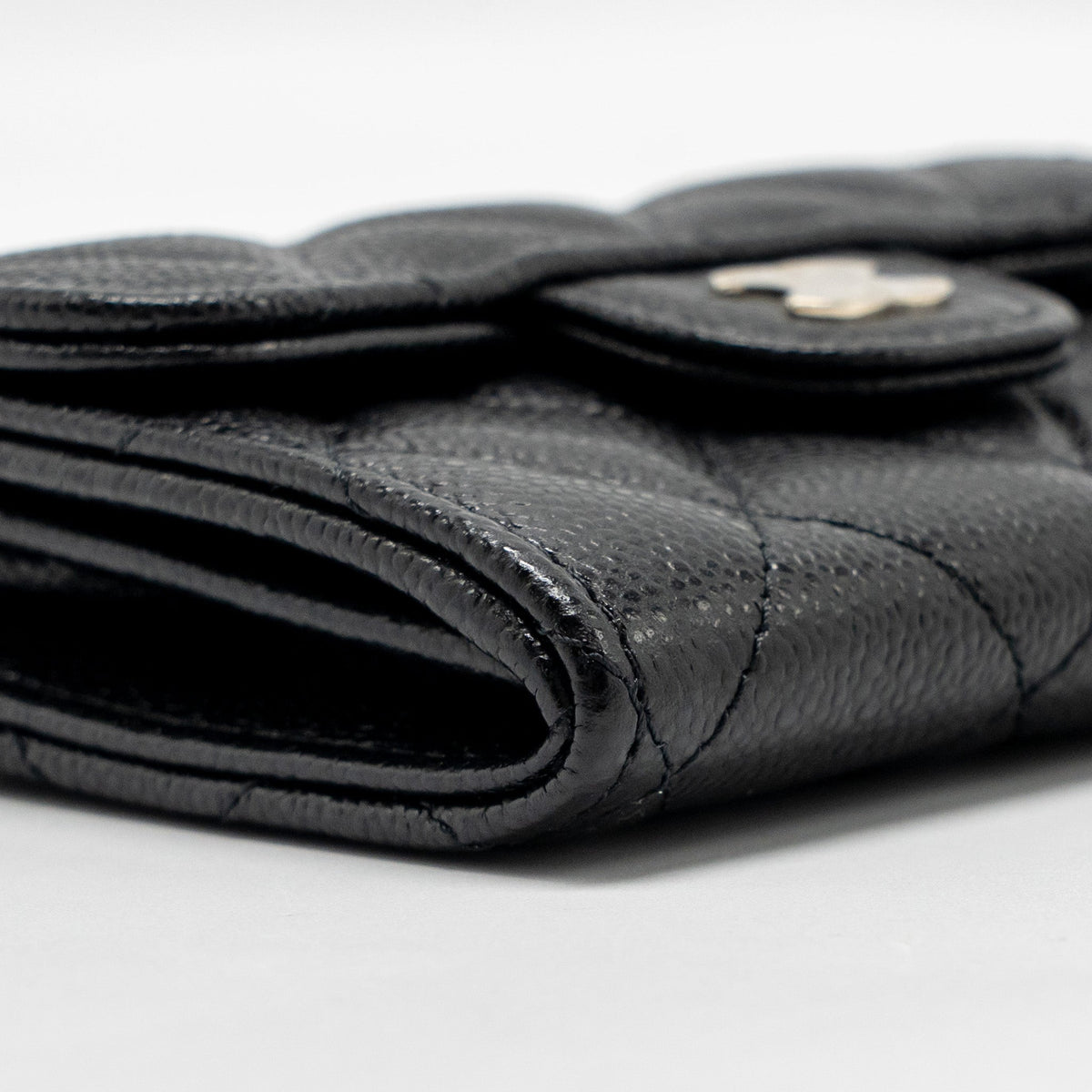 CHANEL CLASSIC FLAP CARD HOLDER CAVIAR BLACK LGHW (MICROCHIP)