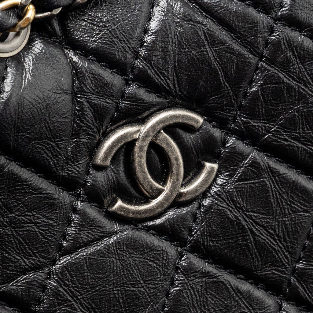 CHANEL SMALL GABRIELLE BACKPACK AGED CALFSKIN BLACK MULTICOLOUR COLOUR HARDWARE (MICROCHIP)