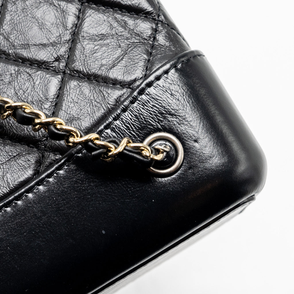 CHANEL SMALL GABRIELLE BACKPACK AGED CALFSKIN BLACK MULTICOLOUR COLOUR HARDWARE (MICROCHIP)