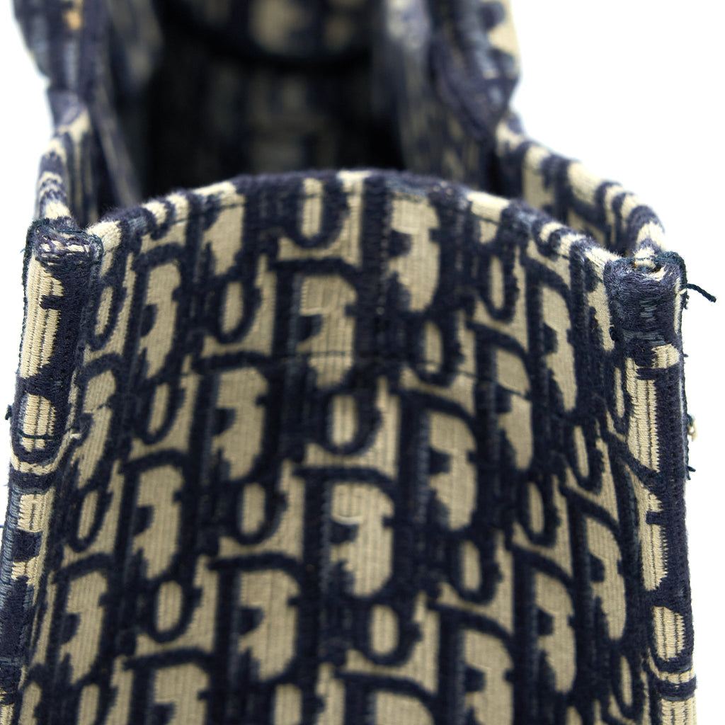 DIOR LARGE BOOK TOTE BLUE BLUE OBLIQUE JACQUARD