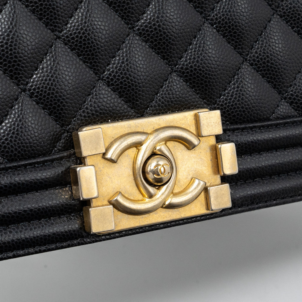 CHANEL MEDIUM CLASSIC BOY BAG CAVIAR BLACK GHW
