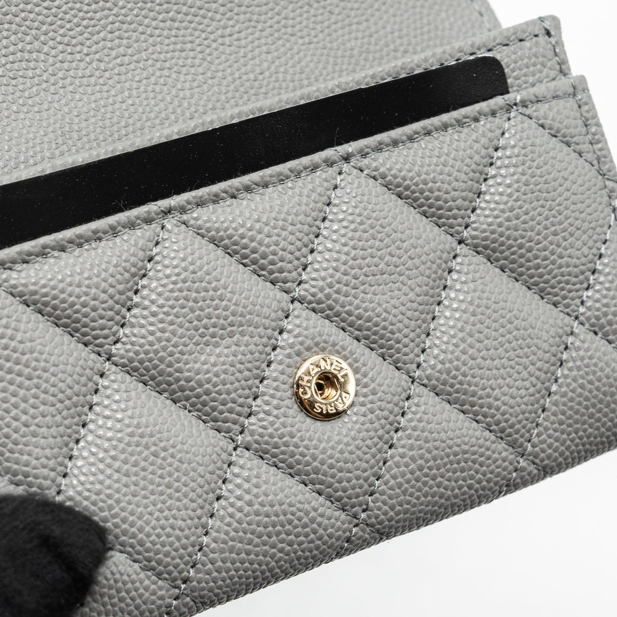 CHANEL CLASSIC FLAP CARD HOLDER CAVIAR GREY LGHW (MICROCHIP)