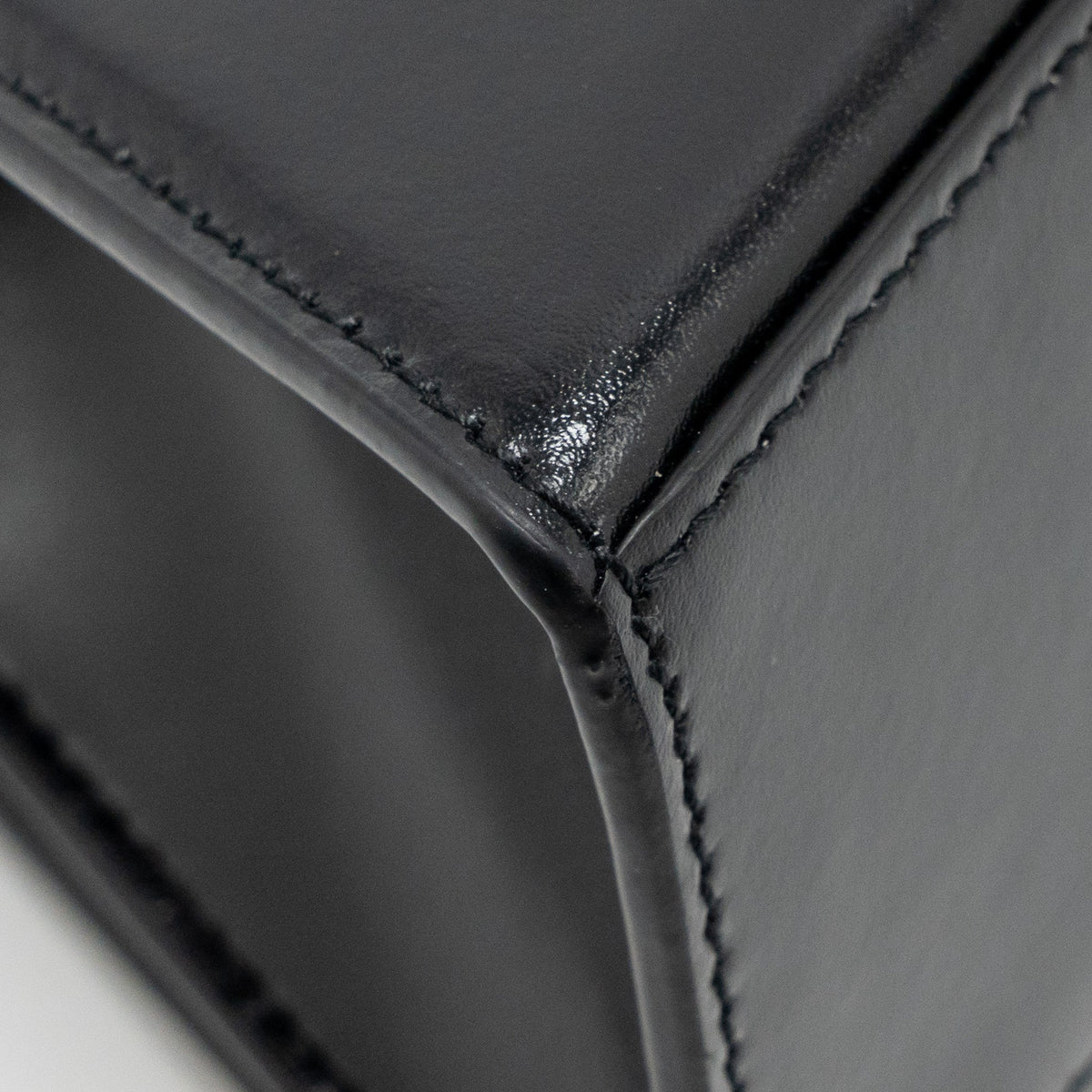 BALENCIAGA HOURGLASS BAG XS CALFSKIN BLACK GHW