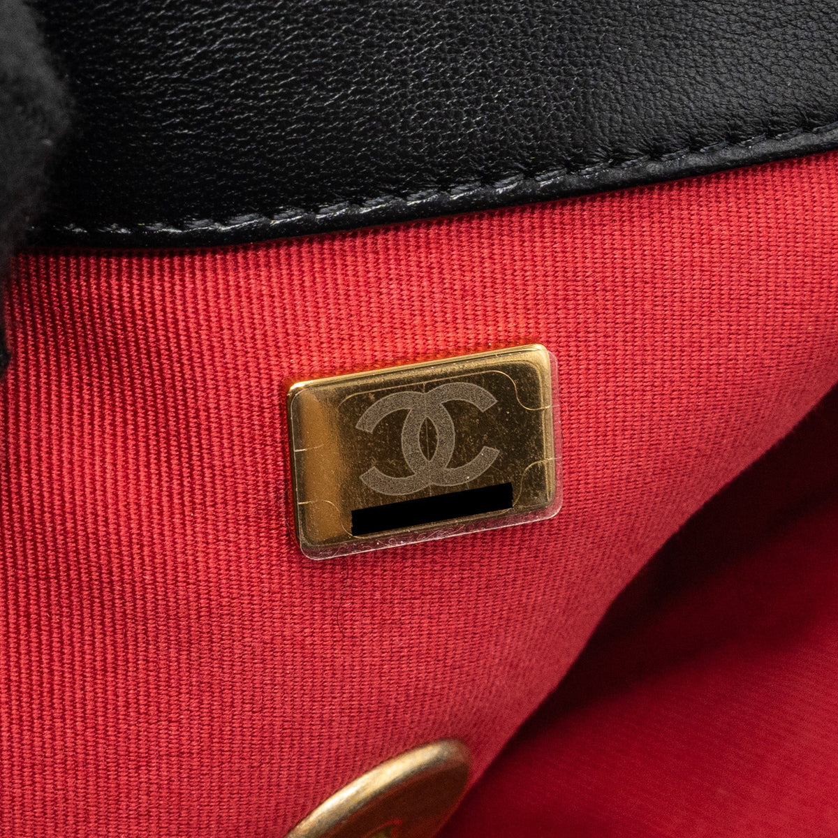 CHANEL SMALL 19 BAG LAMBSKIN BLACK MULTICOLOUR HARDWARE (MICROCHIP)