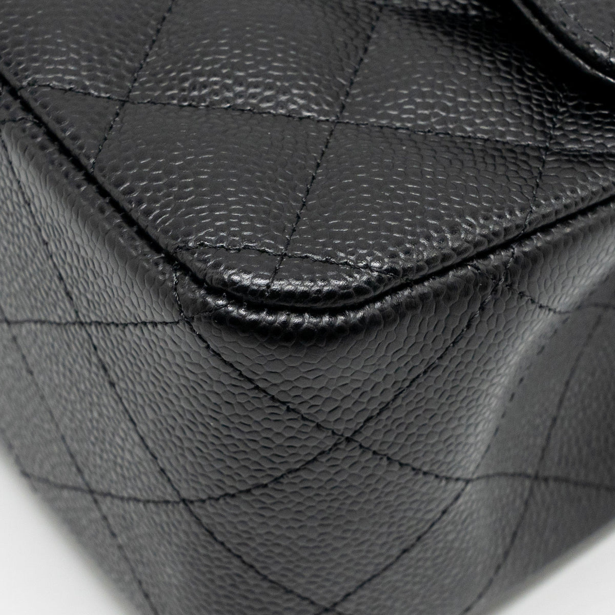 CHANEL JUMBO CLASSIC DOUBLE FLAP BAG CAVIAR BLACK GHW