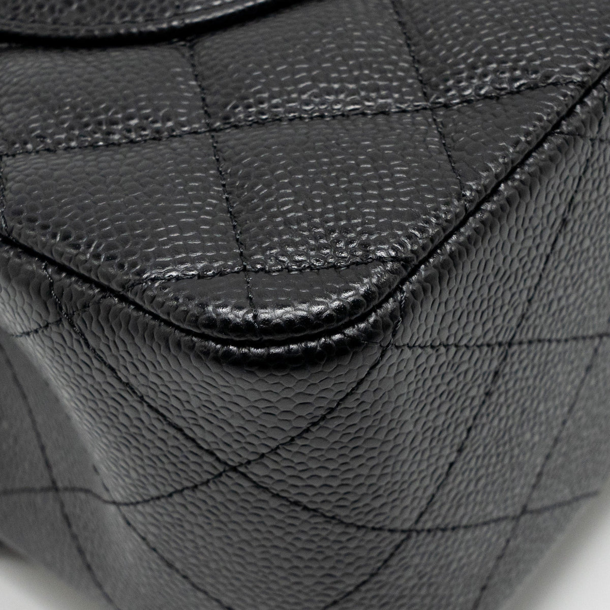 CHANEL JUMBO CLASSIC DOUBLE FLAP BAG CAVIAR BLACK GHW