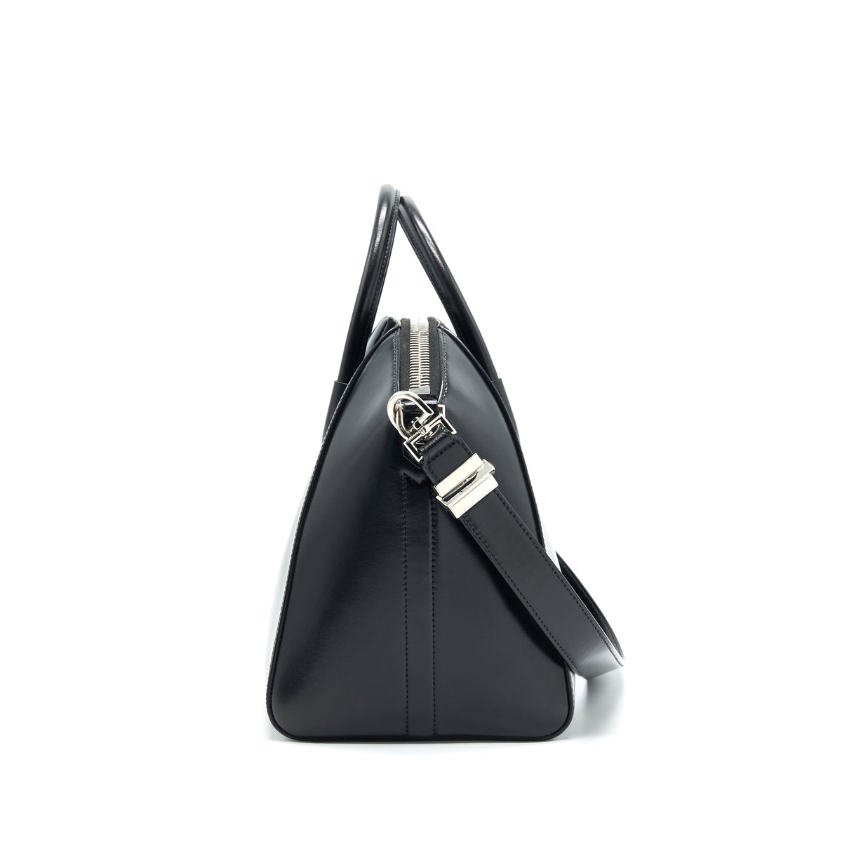 GIVENCHY MEDIUM ANTIGONA IN BLACK