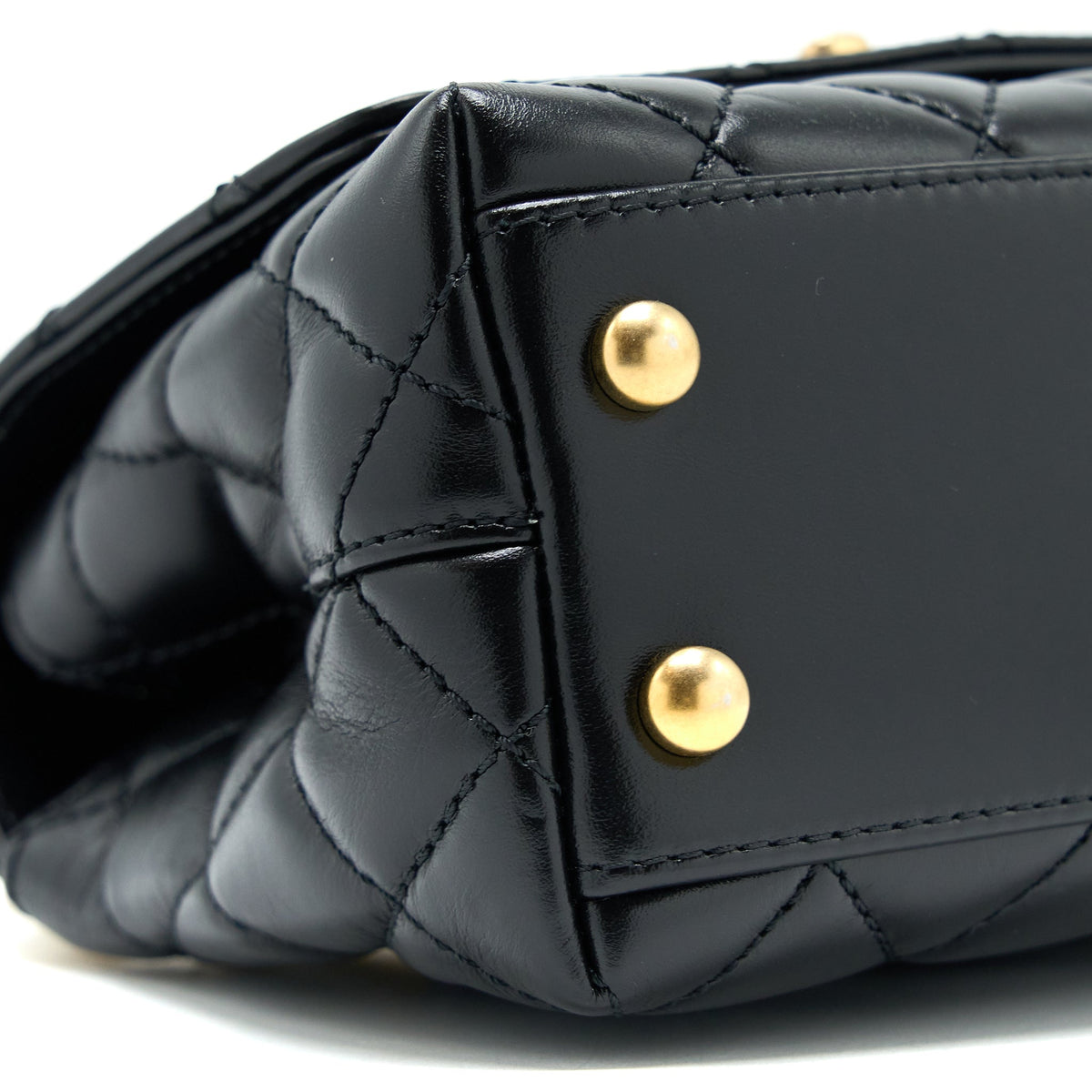 CHANEL 22A MINI COCO HANDLE WITH DETAILED LETTER HANDLE CALFSKIN BLACK BRUSHED GHW (MICROCHIP)