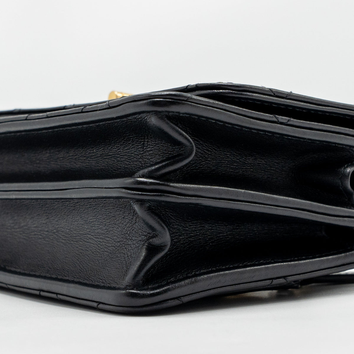 CHANEL MINI 2.55 REISSUE WALLET ON CHAIN AGED CALFSKIN BLACK GHW(MICROCHIP)